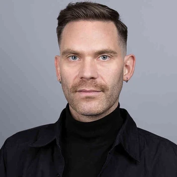 Portraitfoto Bernhard Raser