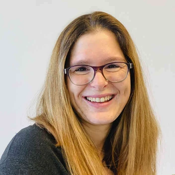 Portraitfoto Sarah Kirschbaum
