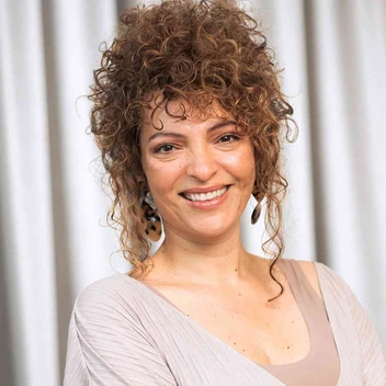 Portraitfoto Nadine Attia
